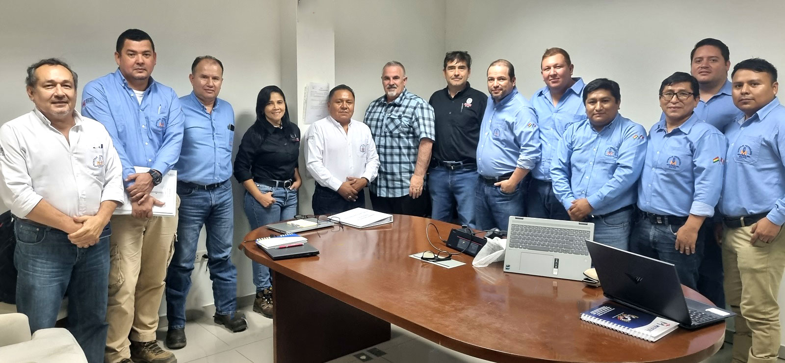 MOPETMAN SRL certifica con estampa ASME “U” Y “NB” “R”.